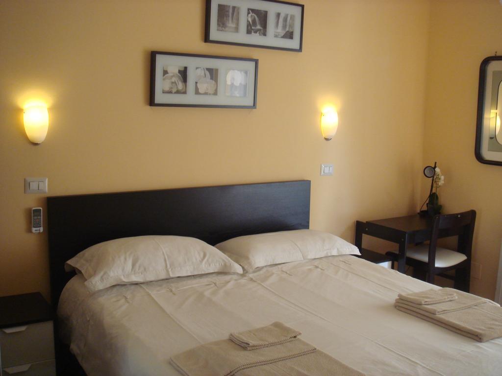 Tano's Apartment Giardini Naxos